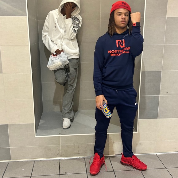 Meet your Posher, Malic - Picture 10 of 15